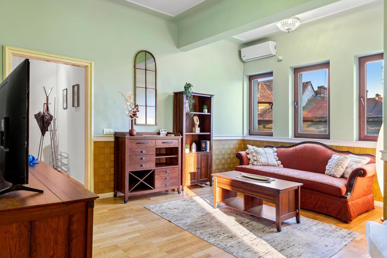City Heart Retreat Elegant Apartment Bucharest Luaran gambar